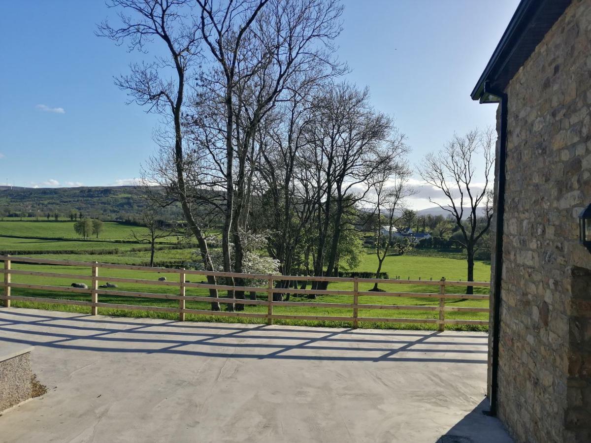 Knockninny Barn At Upper Lough Erne, County Fermanagh エニスキリン エクステリア 写真